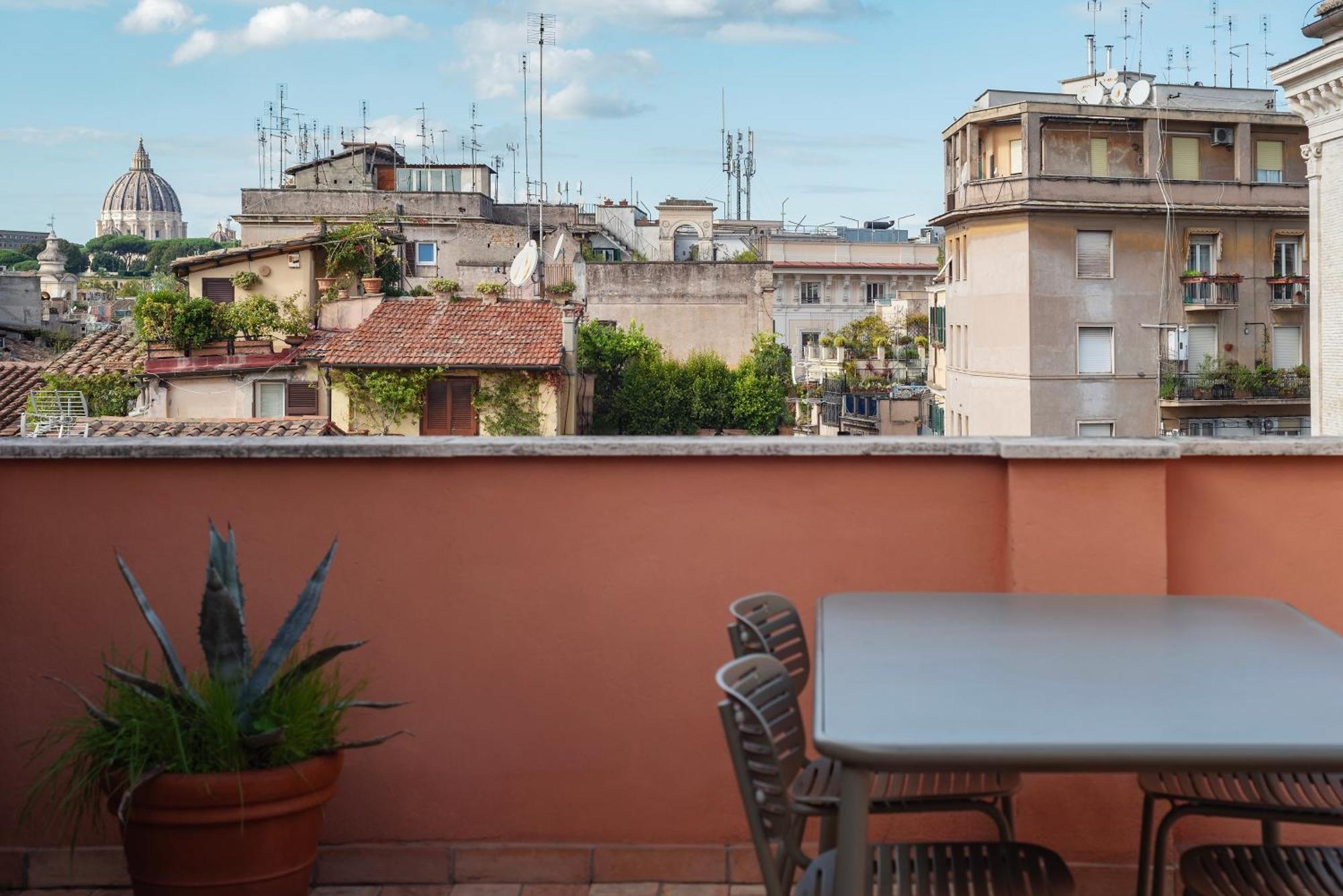 Apartment With Terrace In Via Del Pellegrino - Fromhometoروما المظهر الخارجي الصورة